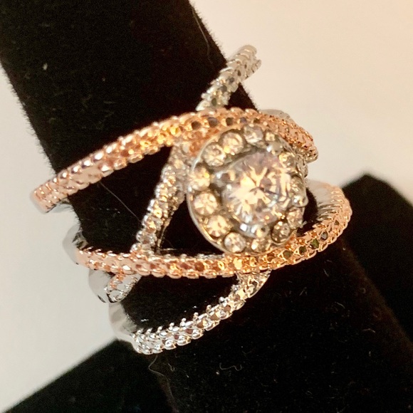 5⭐️Rated! Rose Gold and Silver Zircon Ring - Picture 4 of 7